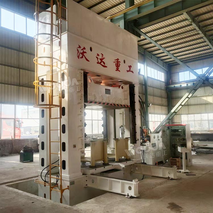 630噸框架式液壓機現(xiàn)場調試 630噸框架式液壓機現(xiàn)場調試